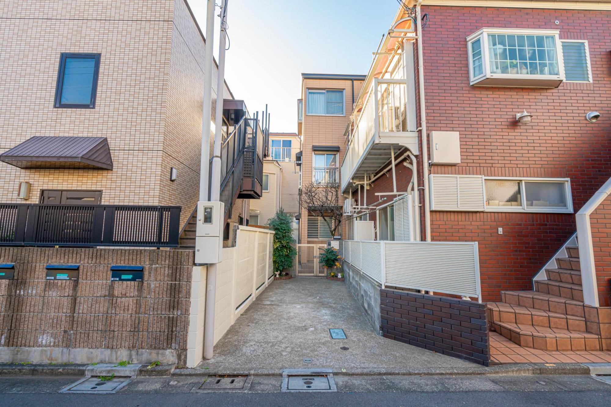 Zsf-minaminagazaki House